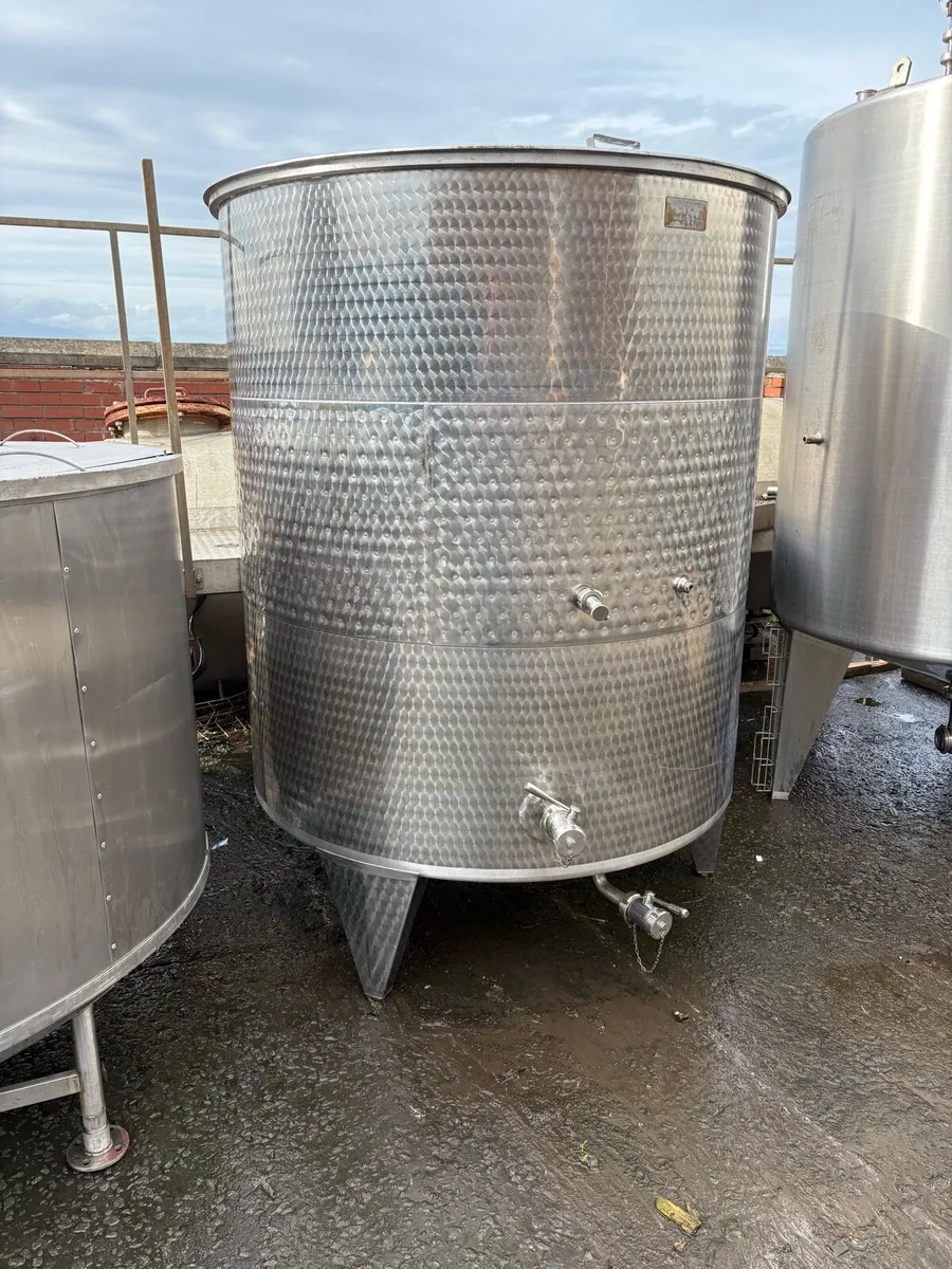 2000L Tank - Image 2