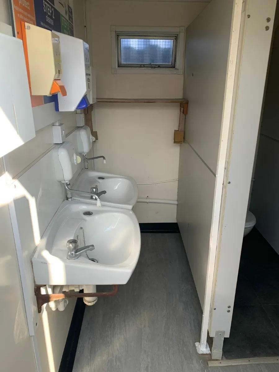 12' x 9' AV Portable Toilets for Sale / Rent - Image 4