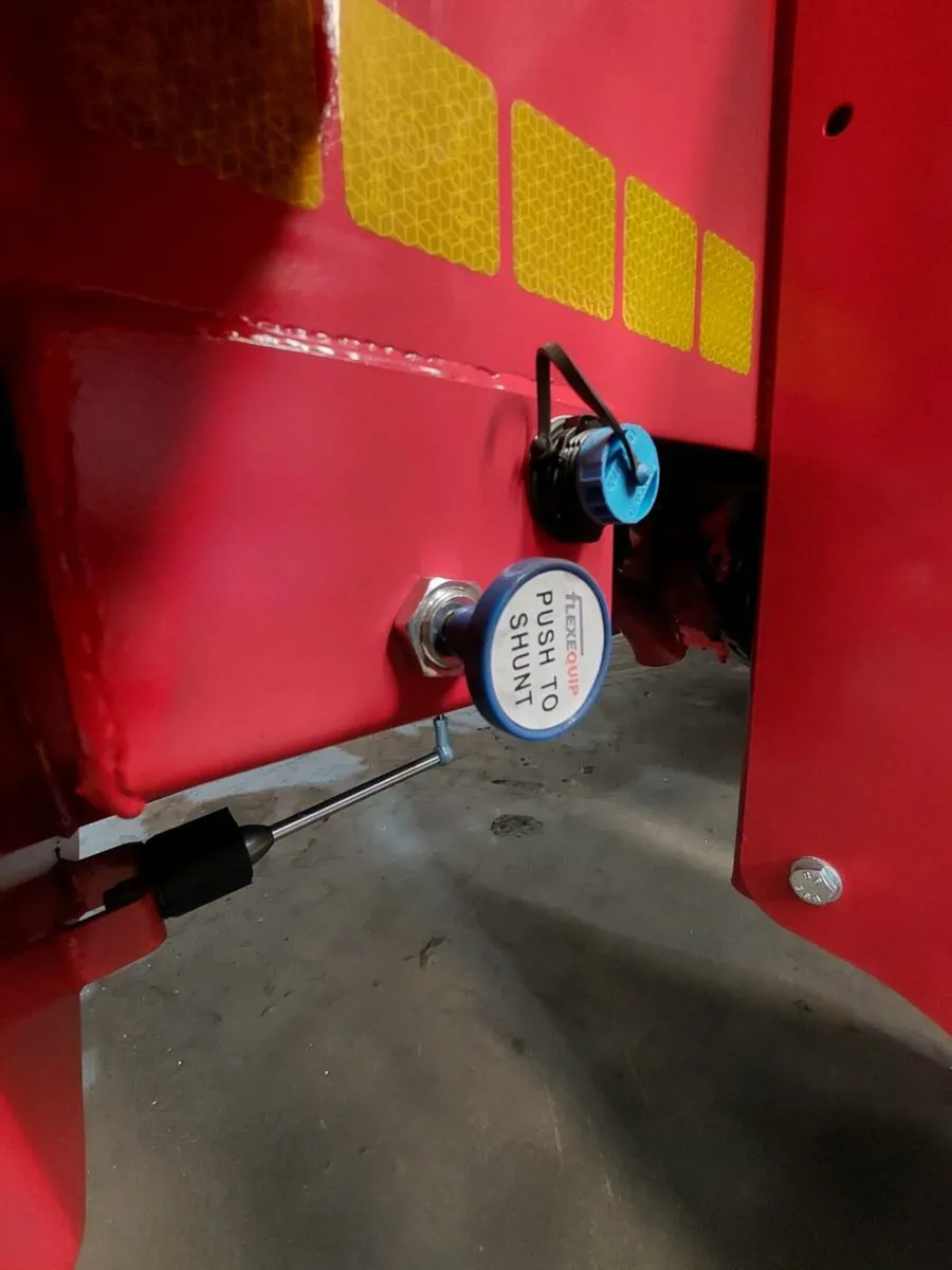 Air brakes and brake shoes - Image 3