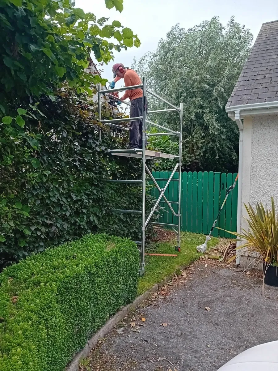 Aluminium folding scaffold tower - Image 1