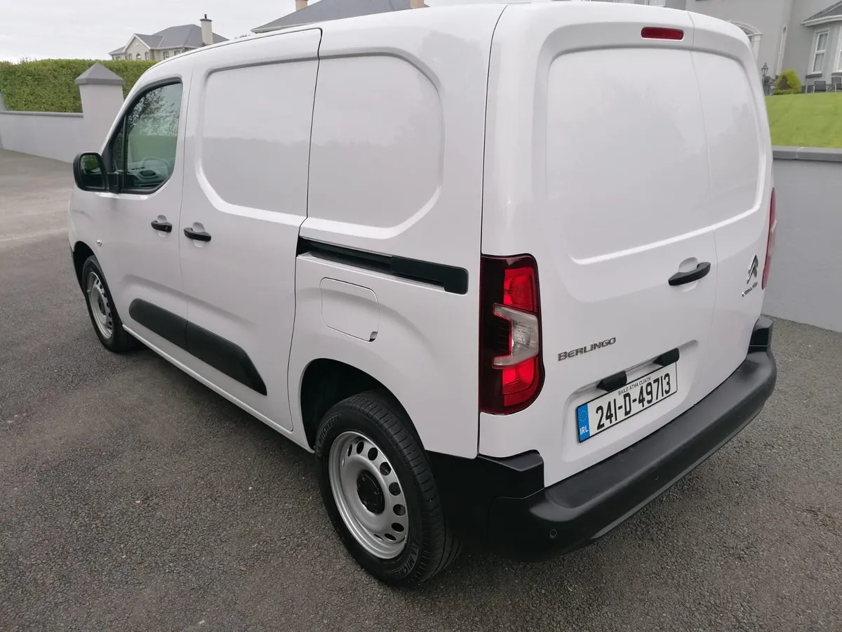 (241) Citroen Berlingo Enterprise 2024 - Image 3