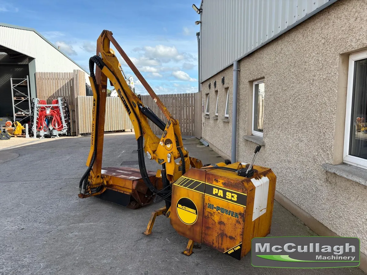 Used McConnel PA93 Hi-Power Hedgecutter - Image 2