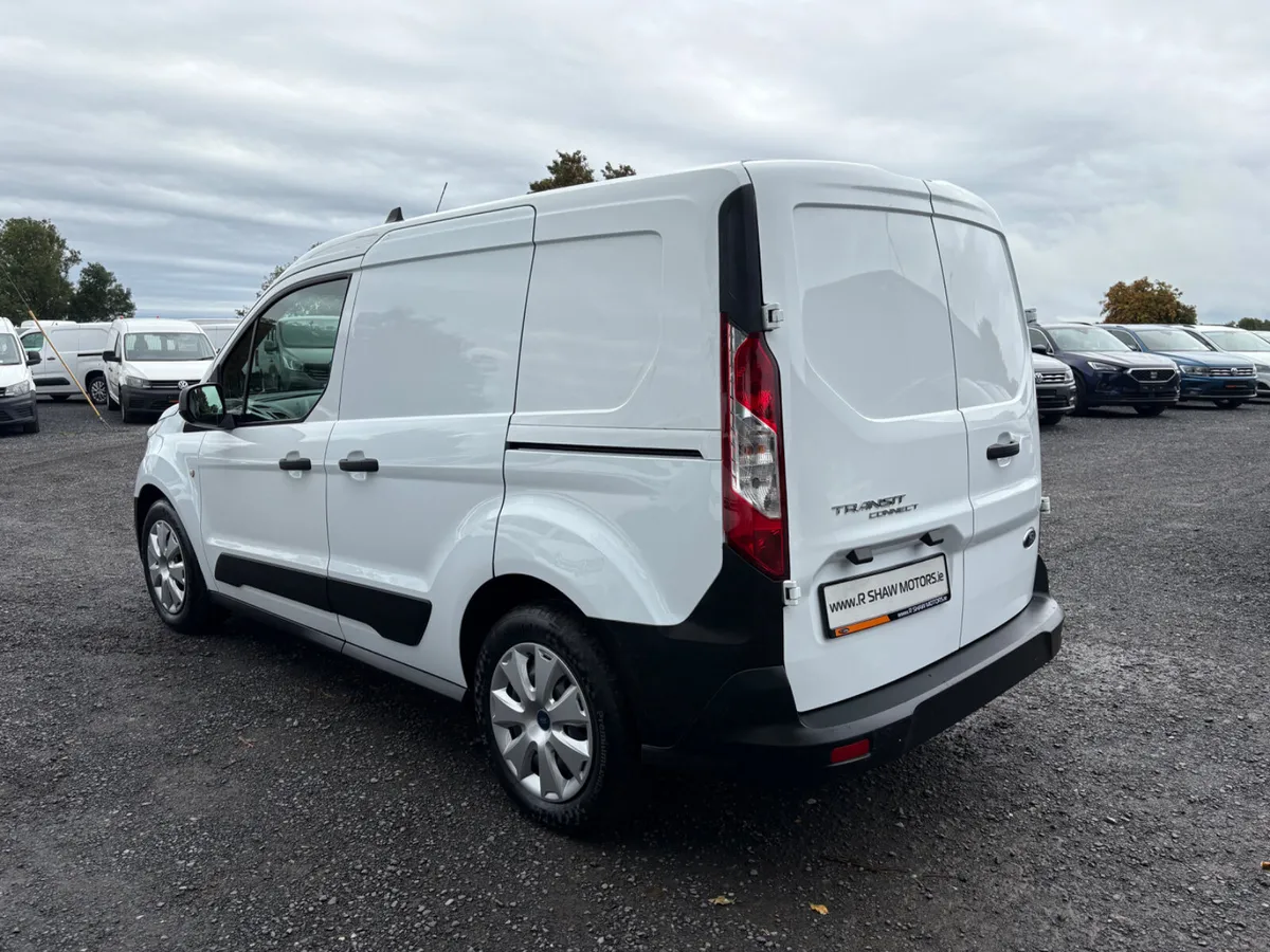 Ford Transit Connect - Image 3