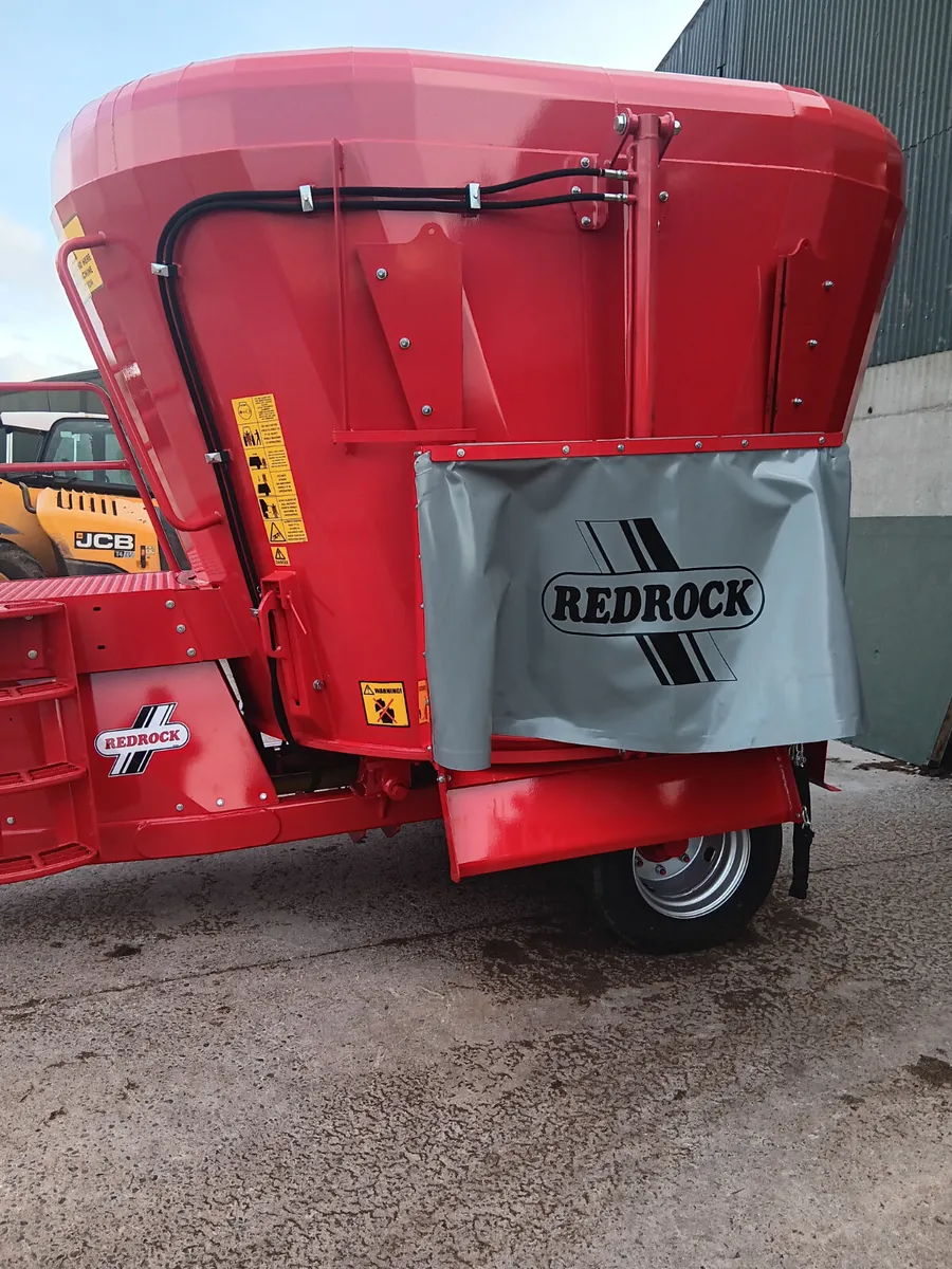 REDROCK TUB FEEDER - Image 1
