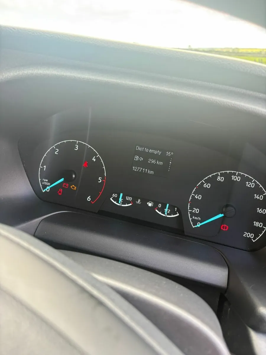 Ford Transit Custom V362 300L Trail 2.0TD130 M 3DR - Image 4