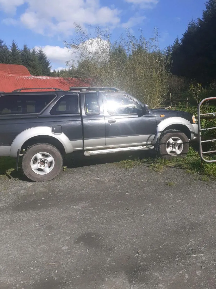 Nissan navara parts or repair - Image 2