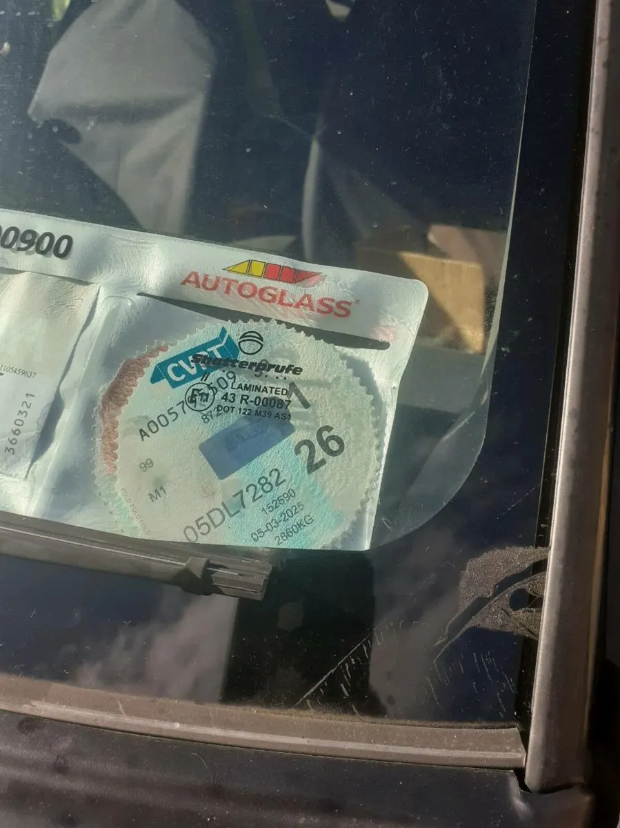 Nissan navara parts or repair - Image 4