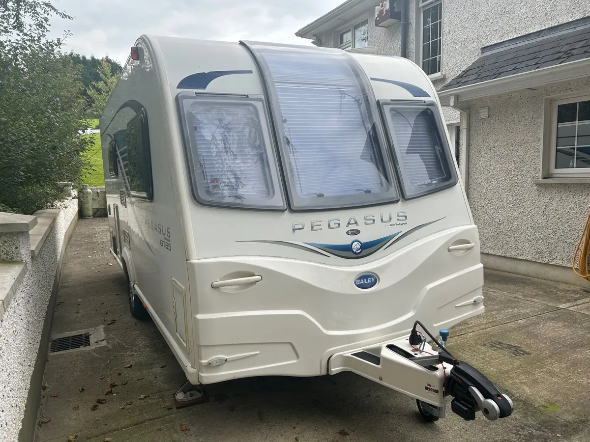 2013 baileys 2 berth caravan in prestige condition - Image 2