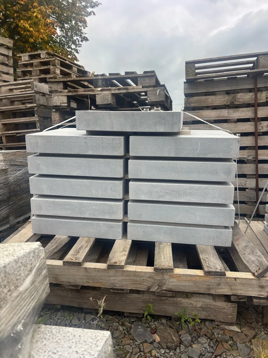 Irish limestone pier caps - Image 1