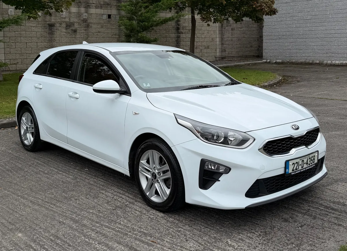 2022 Kia Ceed Commercial - Image 1