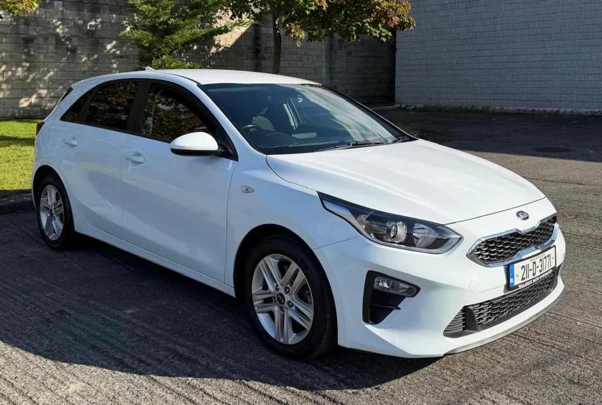 2021 Kia Ceed Commercial - Image 1