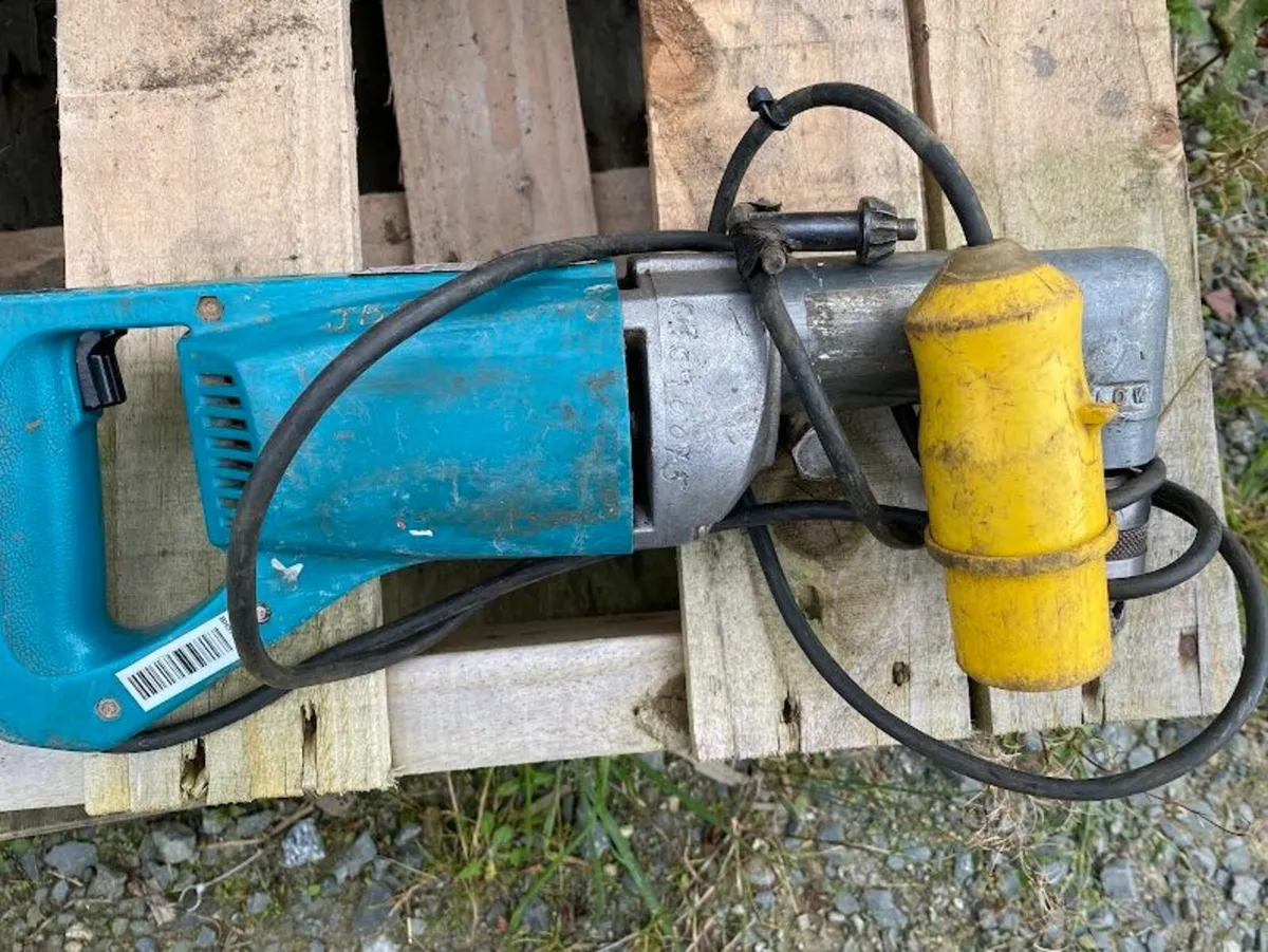 Makita Angle Drill - Image 1