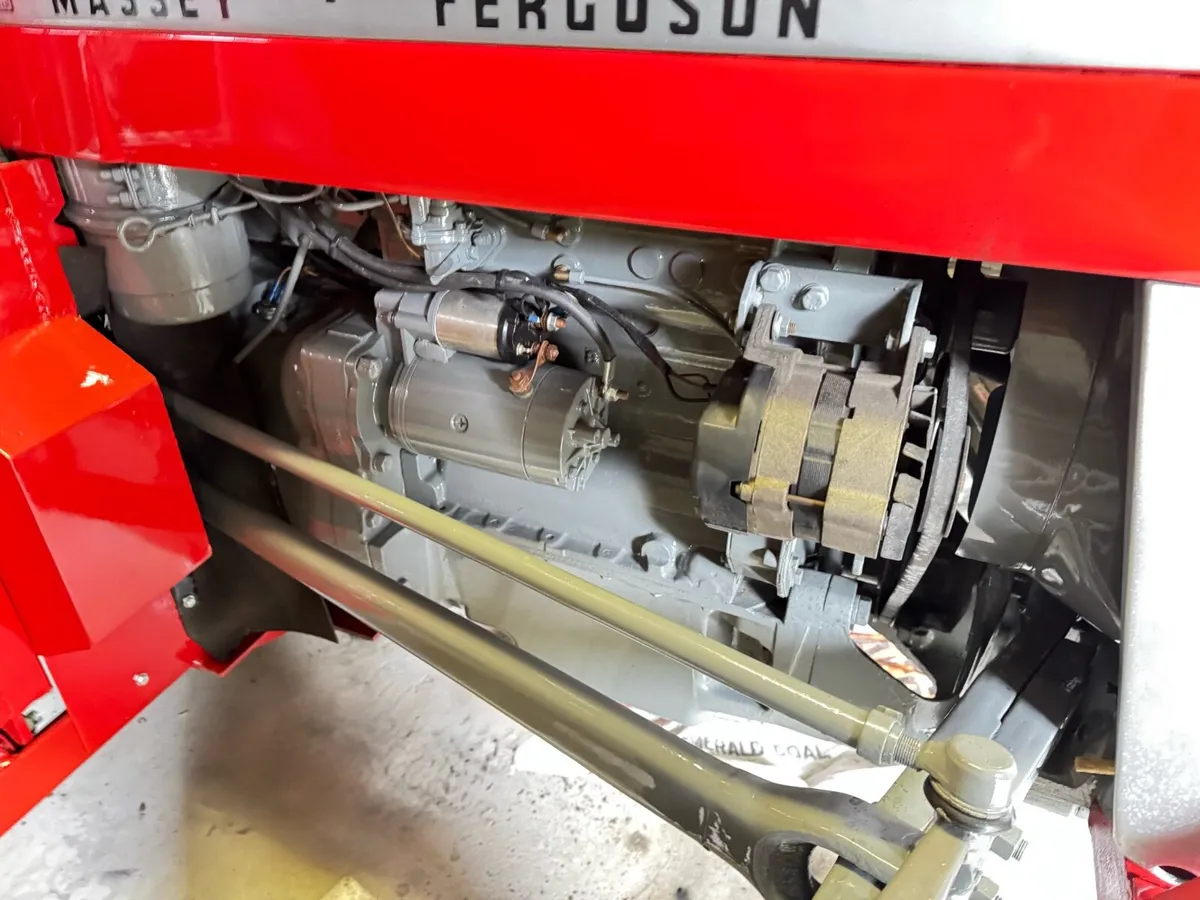 Massey Ferguson 135 - Image 4