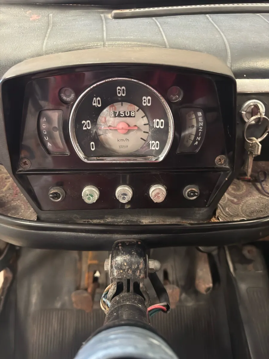 Fiat 850 Familiare 6 seater 1973 For restoration - Image 3