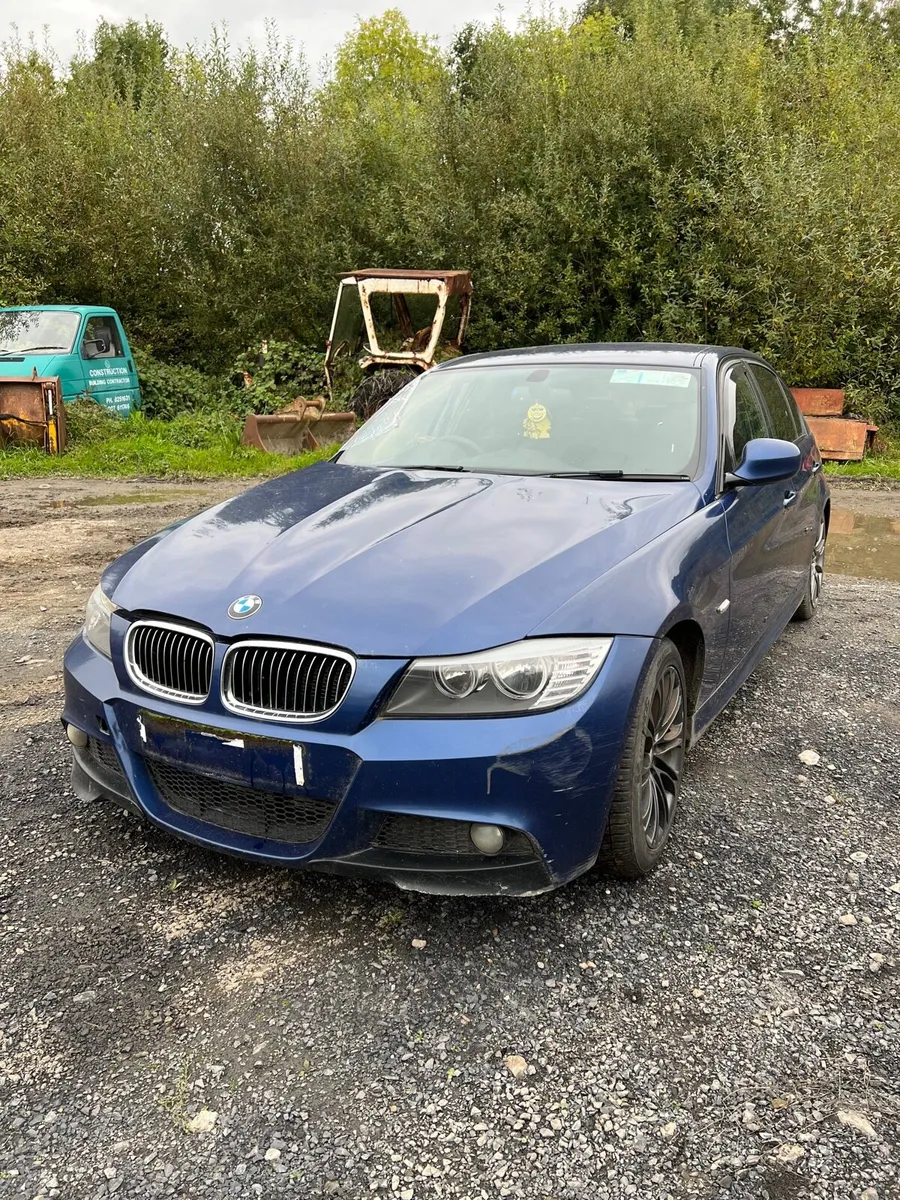 Breaking bmw 320d 2011 e90 M sport 381/5 n47d20c - Image 1