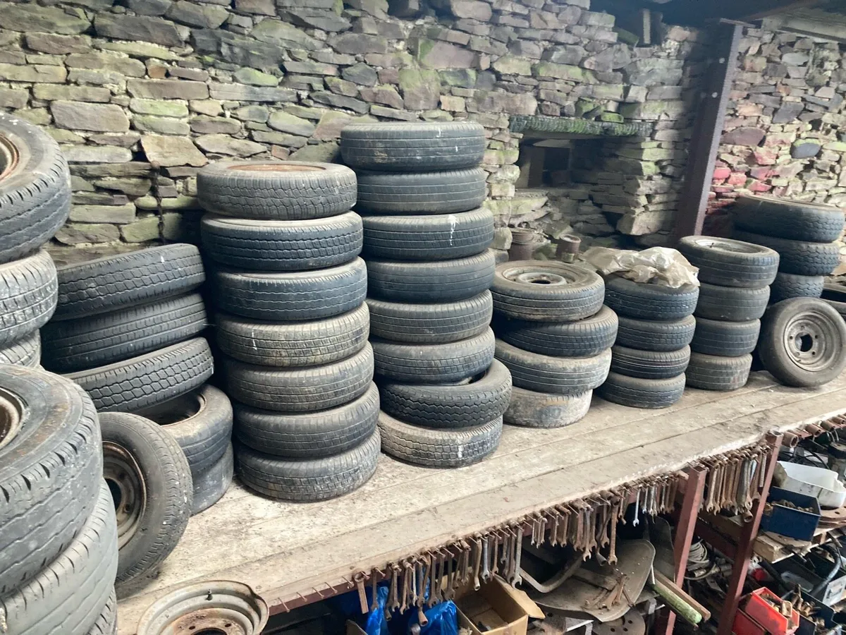 Wheels and tyres - Image 1