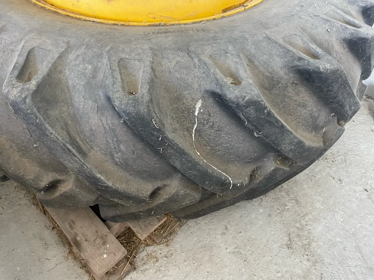 Dual Wheels - Image 1