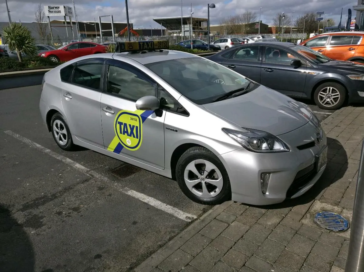 Hybrid Taxis for rent