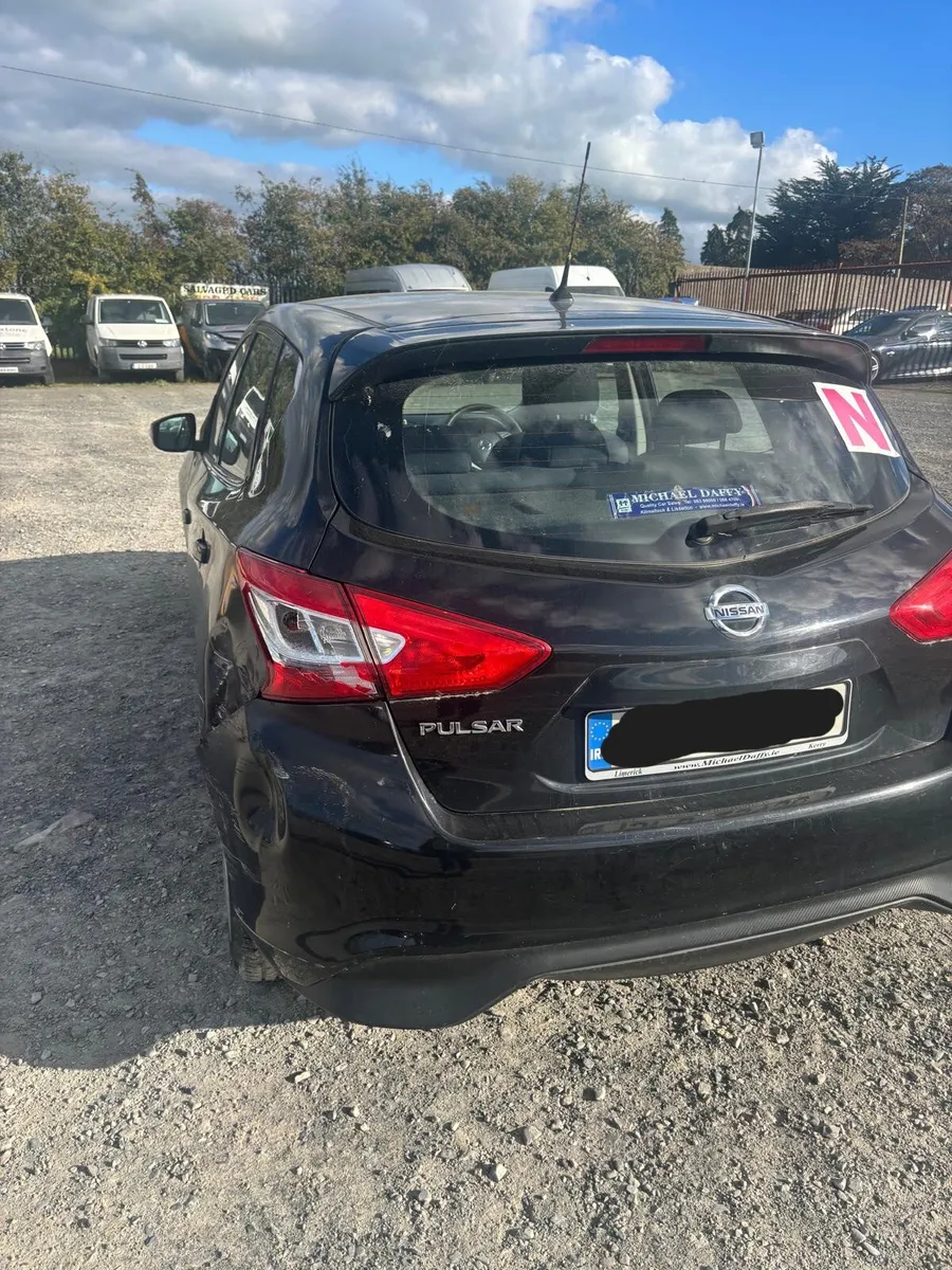 2015 Nissan Pulsar - Image 2