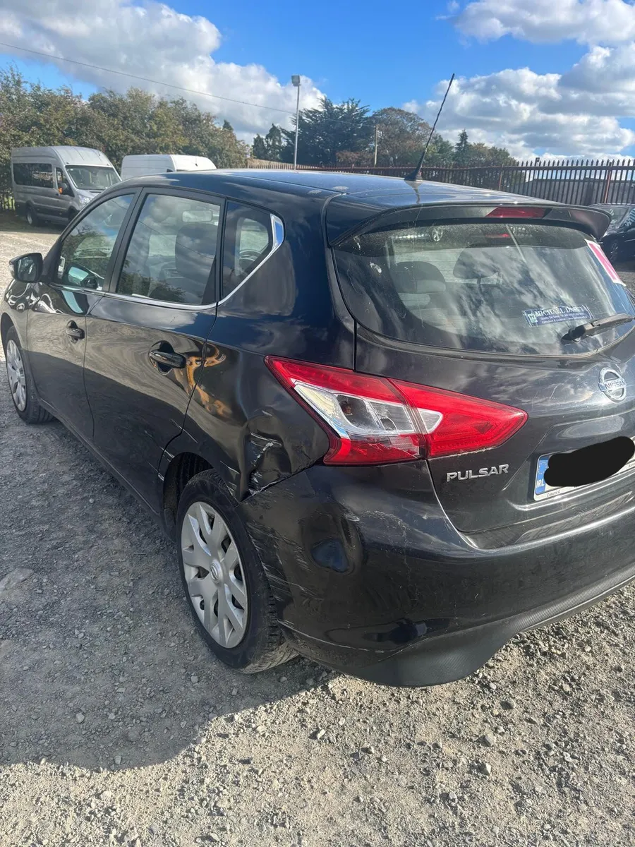 2015 Nissan Pulsar - Image 4