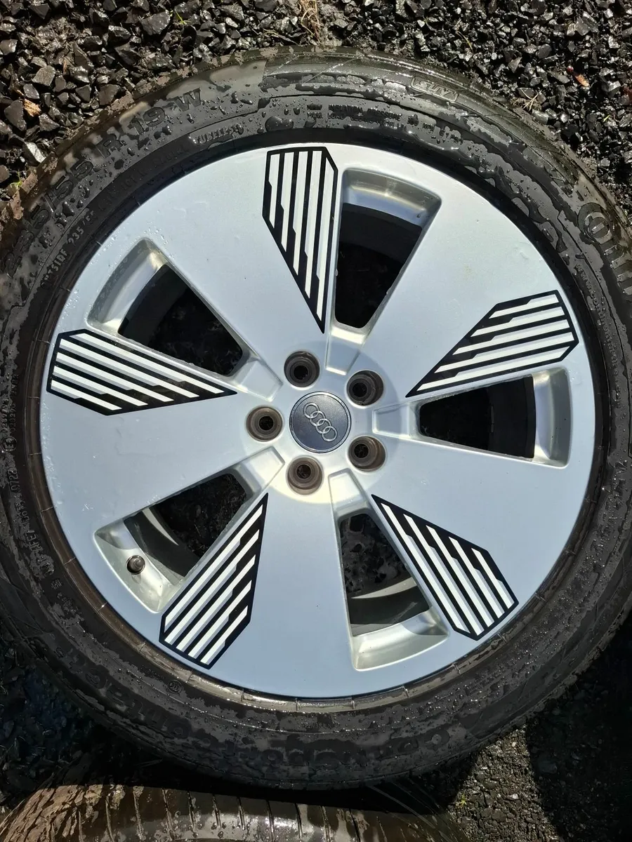 19" Genuine Audi Q5 S Line Alloys with tyres - Image 3