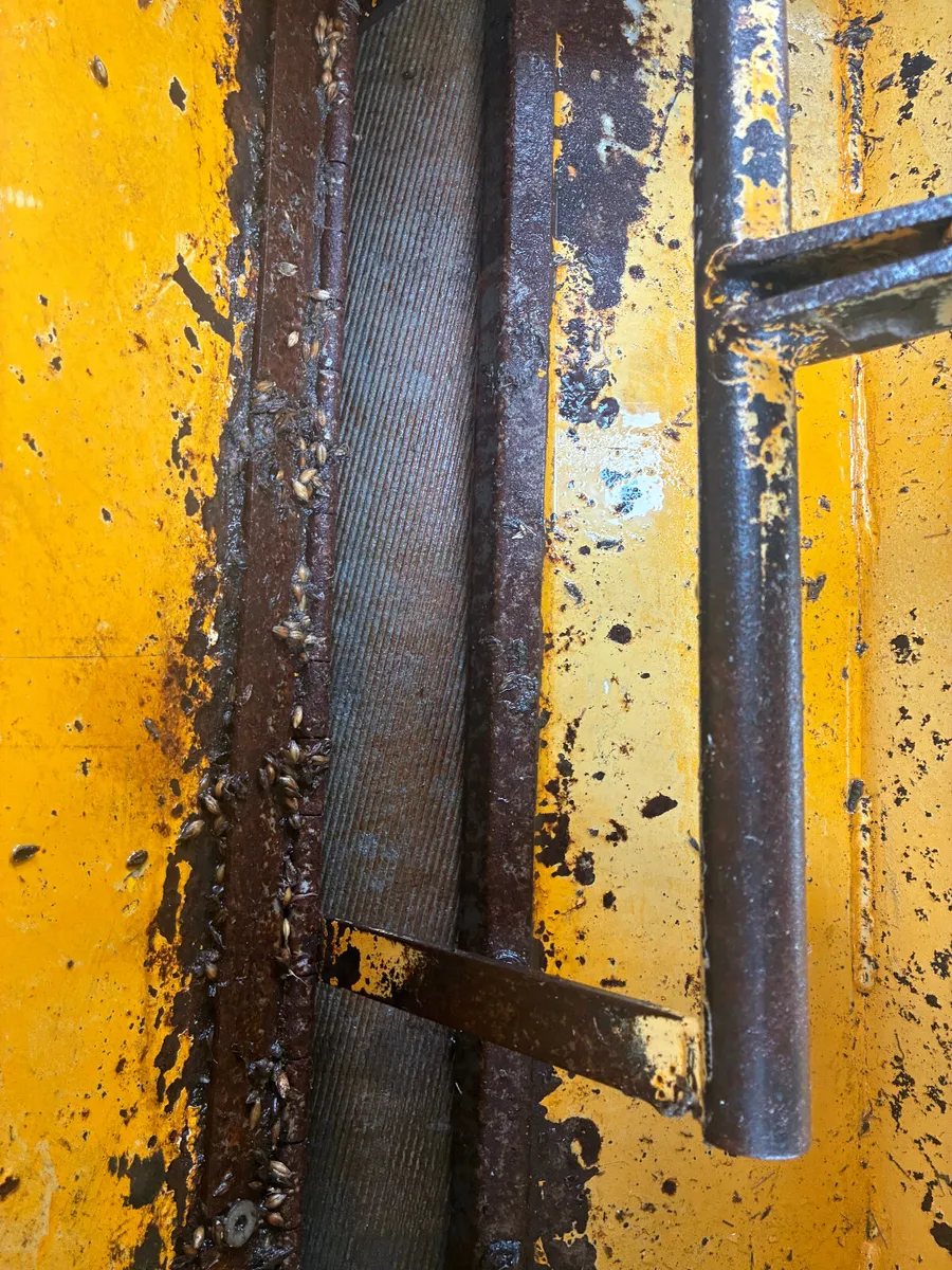 Wakely 830 Roller Mill - Image 4