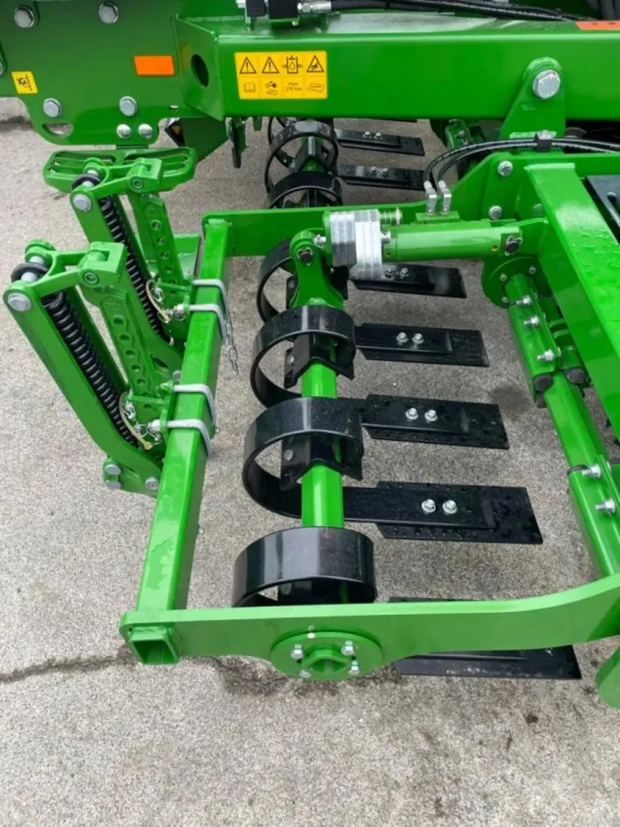 Amazone Cirrus Pneumatic Min Till Drills - Image 4