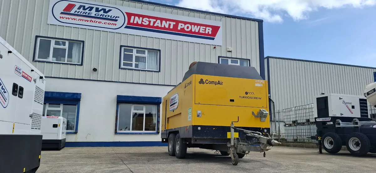 Compair 700cfm Compressor - Image 2