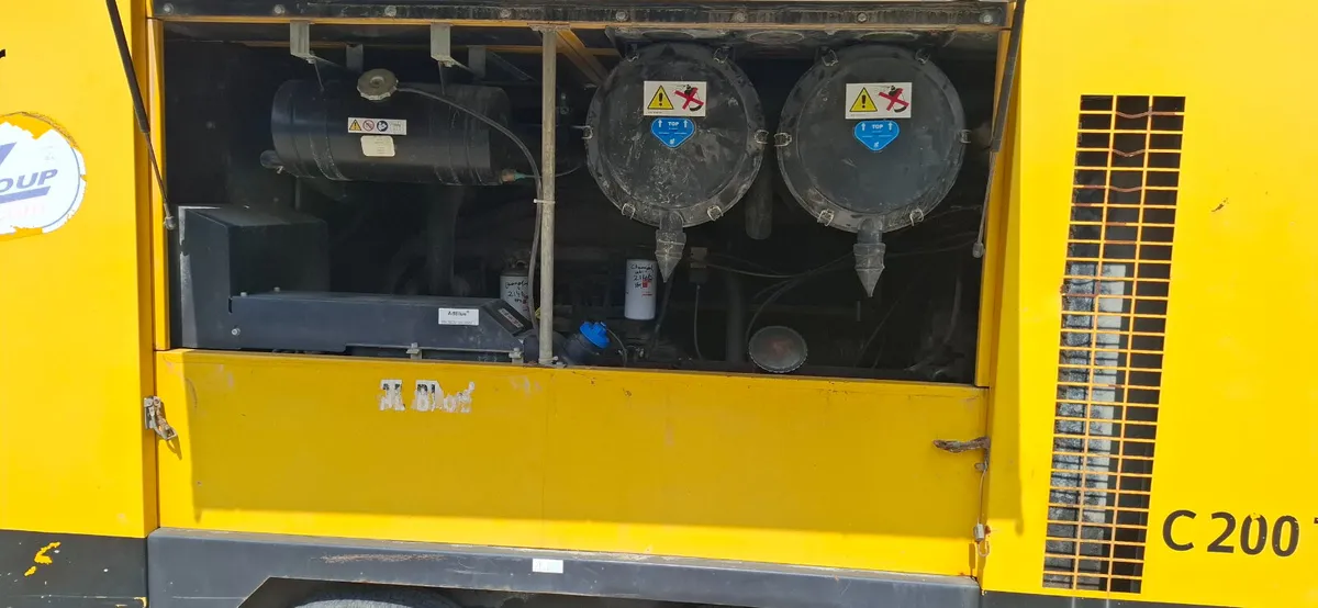 Compair 700cfm Compressor - Image 4