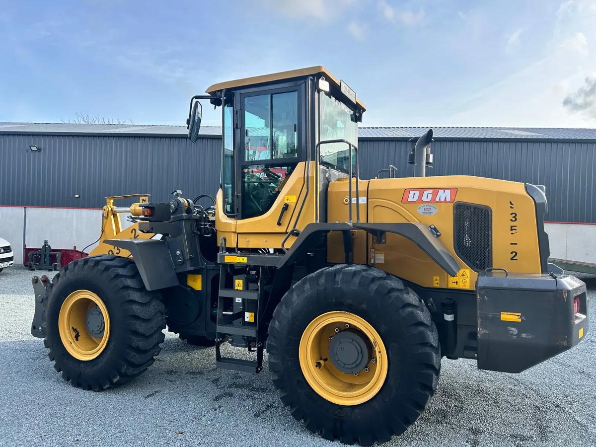 2022 DGM 935-2 - Image 1