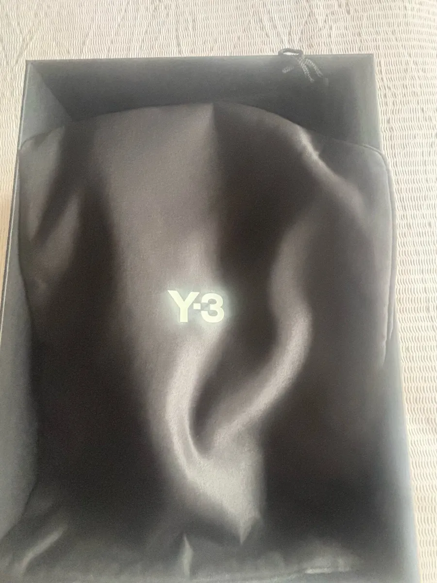 Adidas y3 pro 3.0 size 8 - Image 3