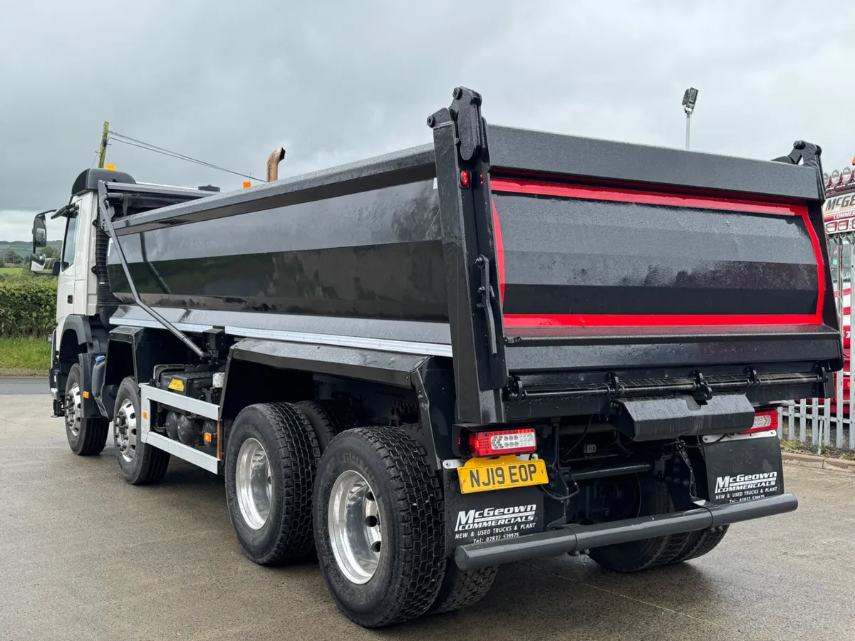2019 Volvo FMX 420 8x4 Tipper - Image 4