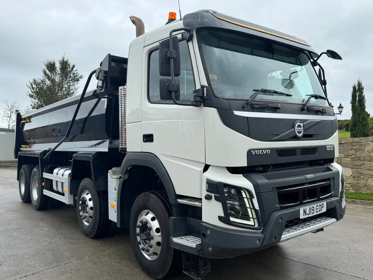 2019 Volvo FMX 420 8x4 Tipper - Image 1