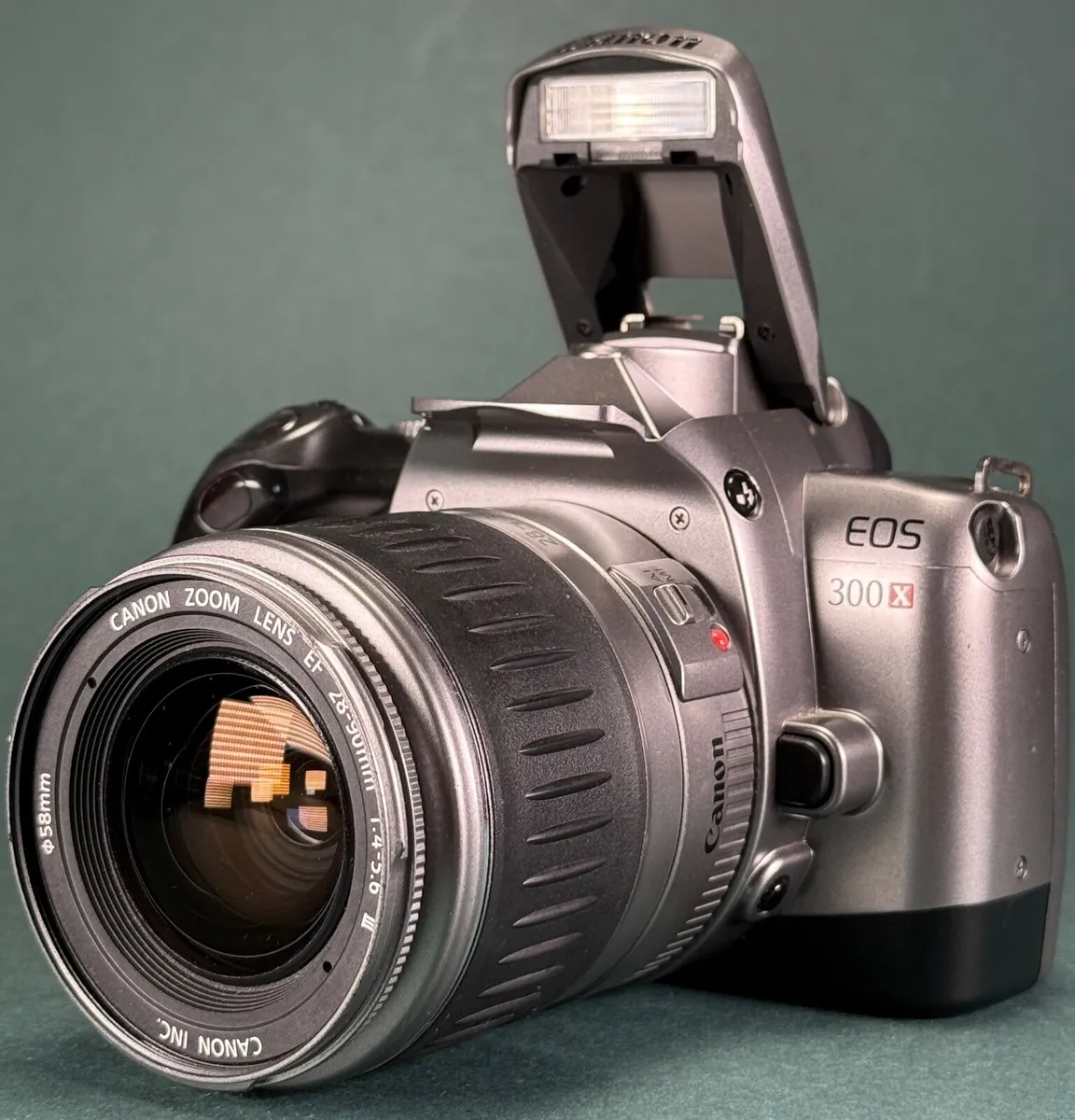 Canon EOS 300X film SLR camera Canon EF 28-90 - Image 2