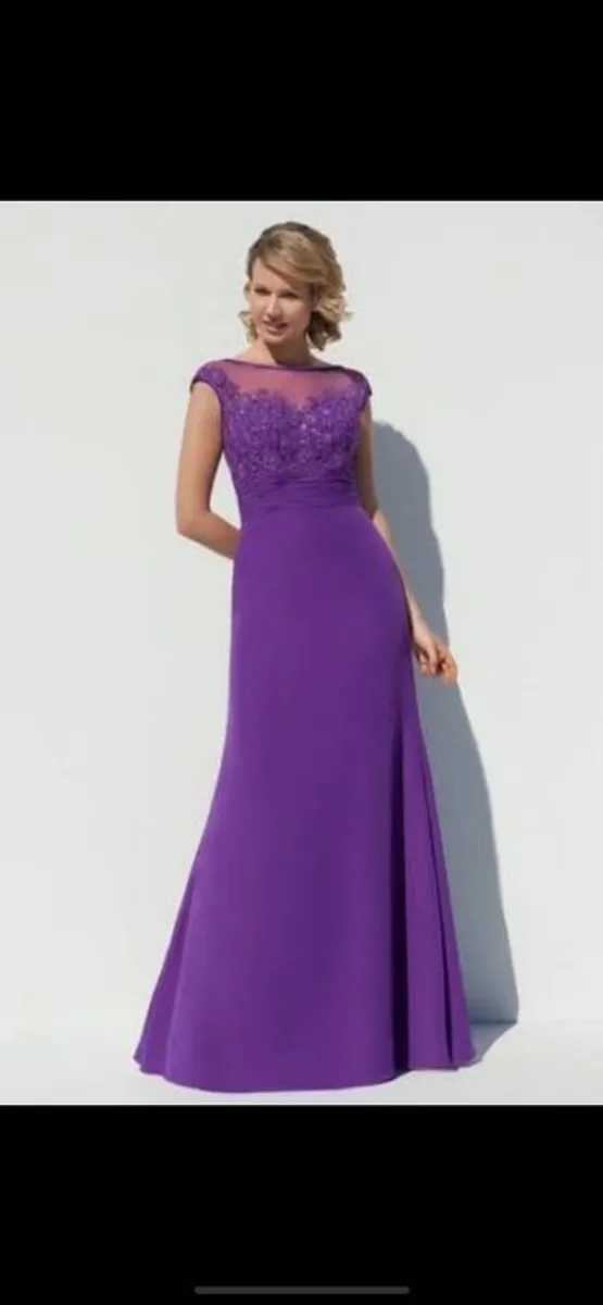 Bridesmaid - Image 1