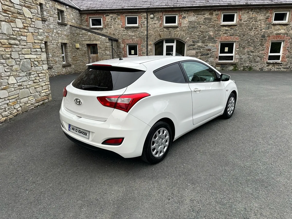 2014 Hyundai i30 Van - Image 3