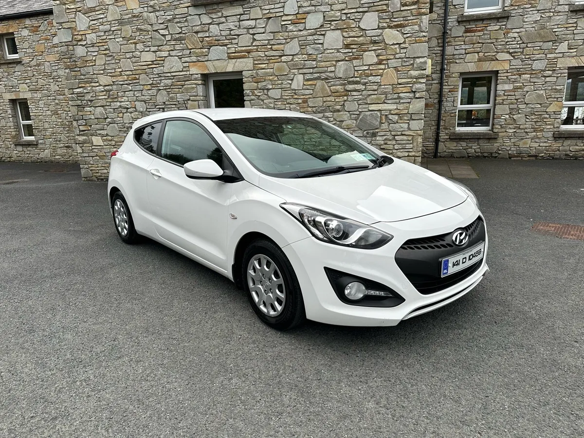 2014 Hyundai i30 Van - Image 1