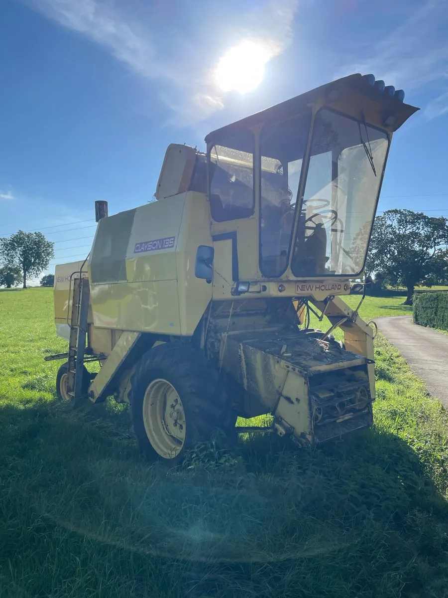 New Holland Clayson Combine M135 - Image 4