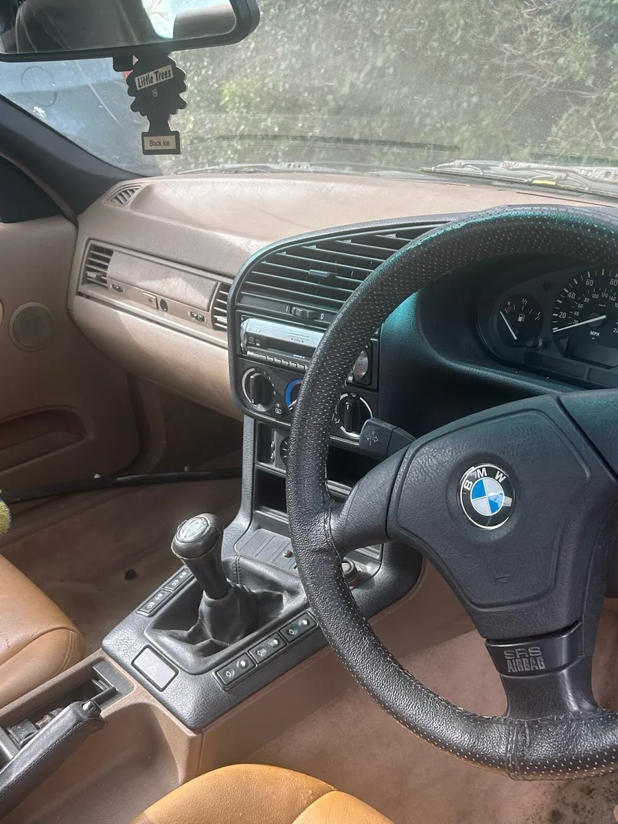 1995 bmw e36 318i - Image 2