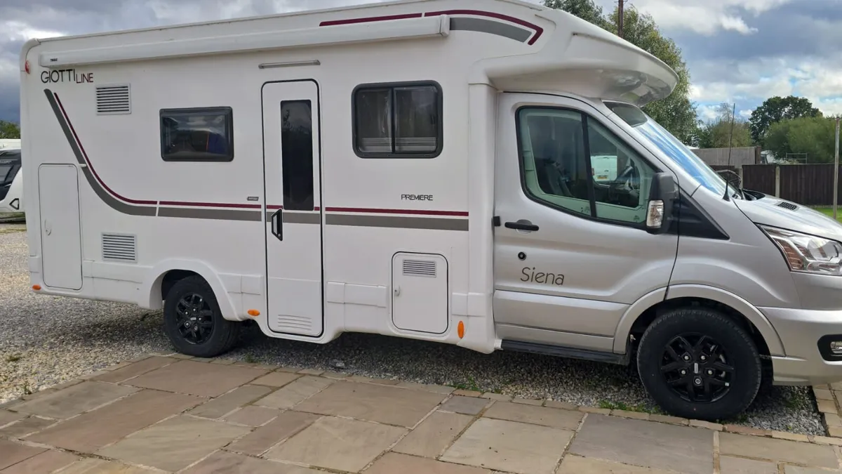 BRAND NEW FORD GIOTTLINE SIENA 6 BERTH MOTORHOME!! - Image 2