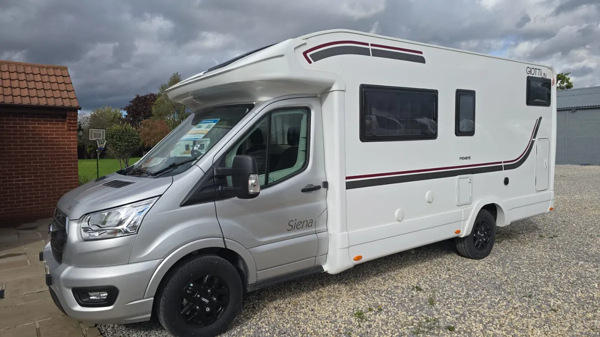 BRAND NEW FORD GIOTTLINE SIENA 6 BERTH MOTORHOME!! - Image 4