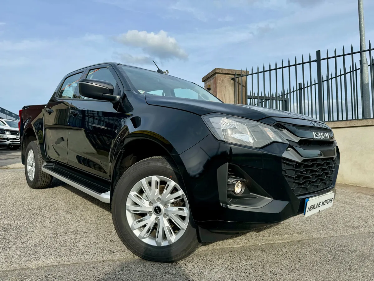 2025 Isuzu D Max!! BRAND NEW!! - Image 3