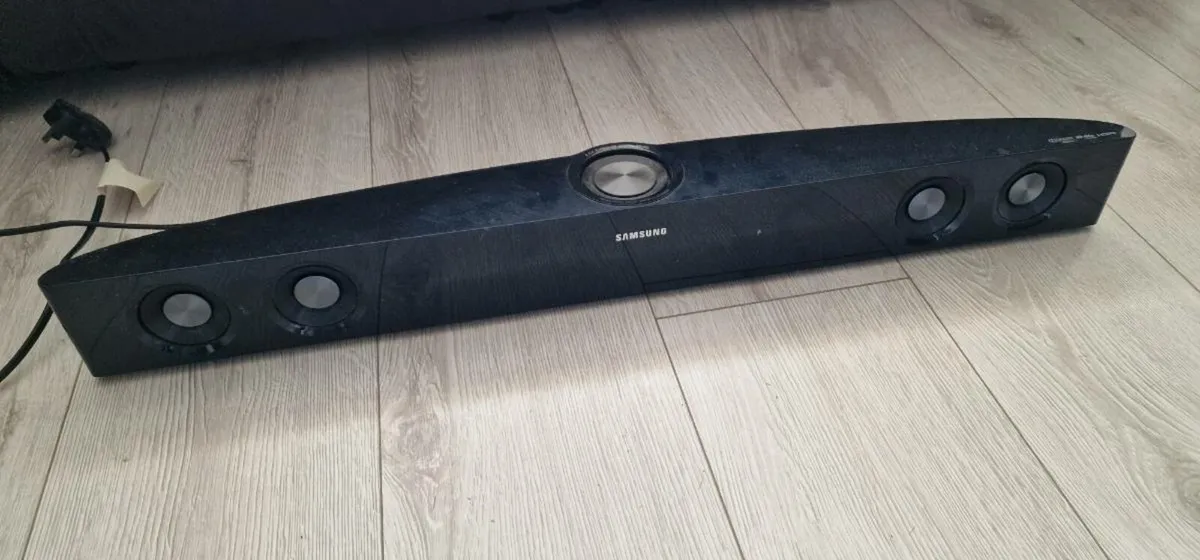 Samsung Sound bar and Blu Ray 3D - Image 1