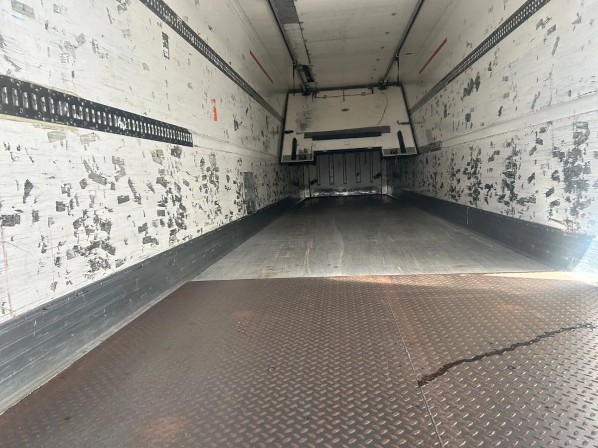 Fridge box trailer for cold storage - Image 4