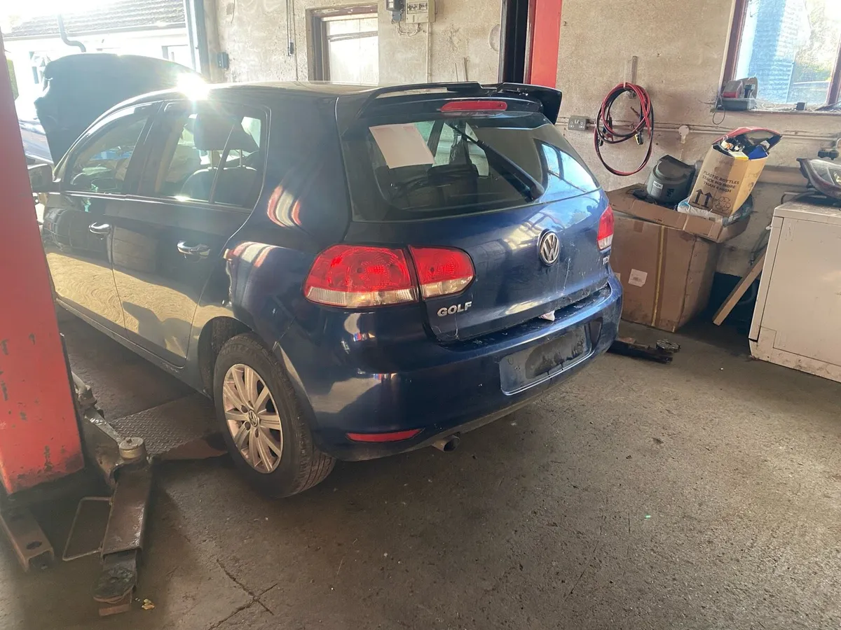Volkswagen Golf For Breaking 1.6 tdi mk6 - Image 2