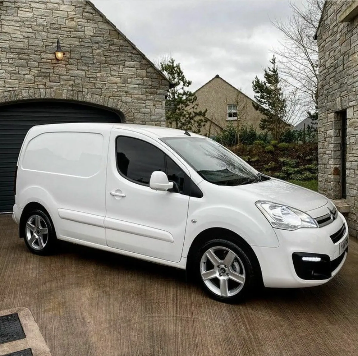 17" Vortex Alloy wheels & tyres Berlingo, Partner - Image 1