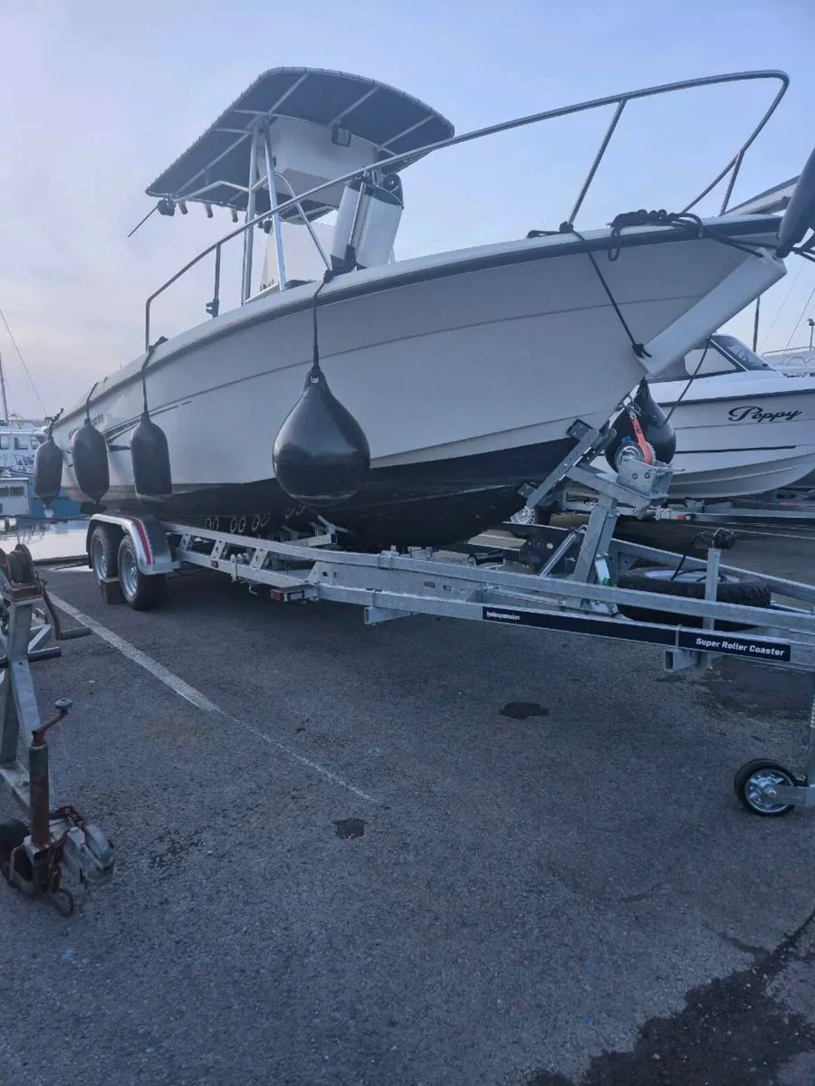 Sport Fishing boat - Image 2