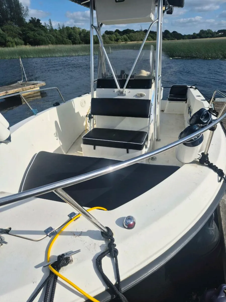 Sport Fishing boat - Image 3