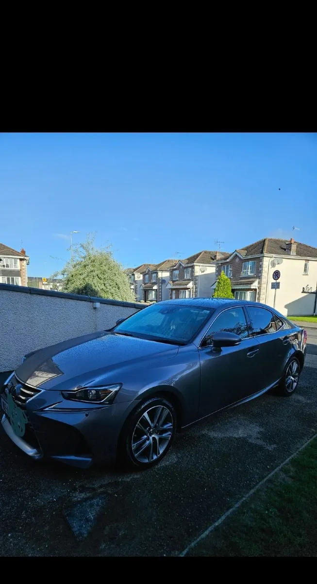 Lexus is 300h - Image 1