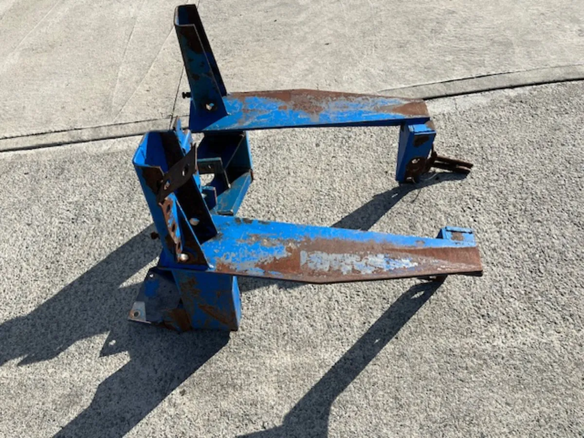Tanco Loader Brackets suit Ford 6610 6600 5610.. - Image 2